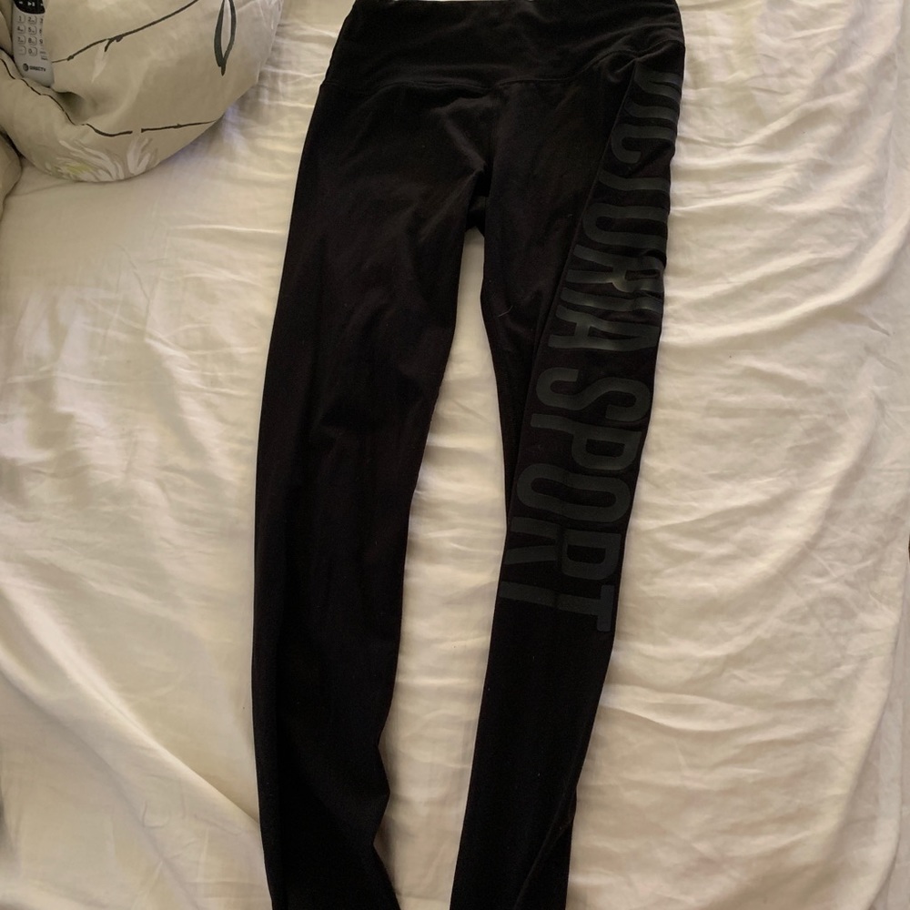 victoria sport leggings